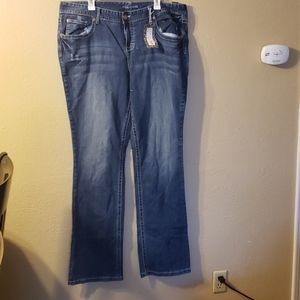 Maurices size 20 boot cut jeans xlong